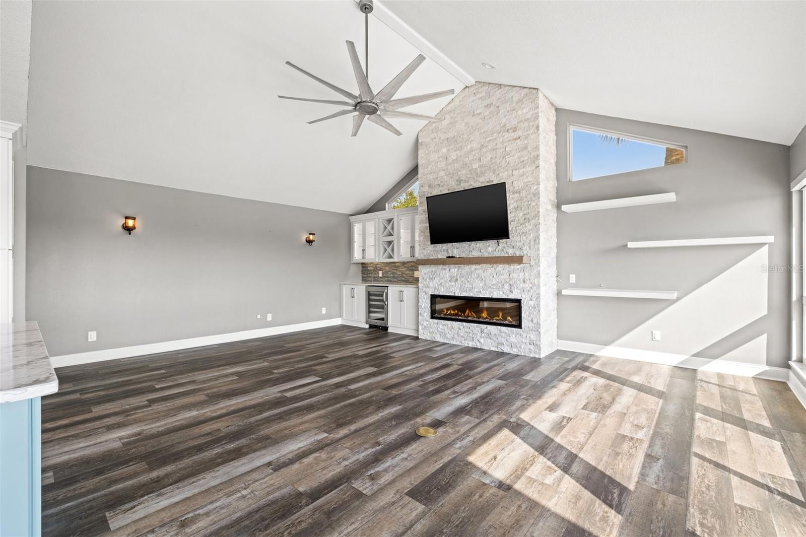 SKIMMER POINT PH II - Residential