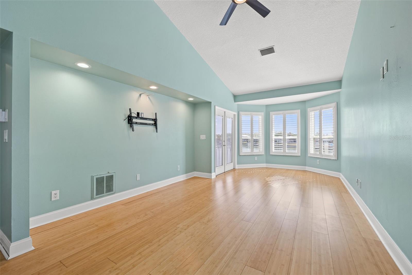 SKIMMER POINT PH II - Residential