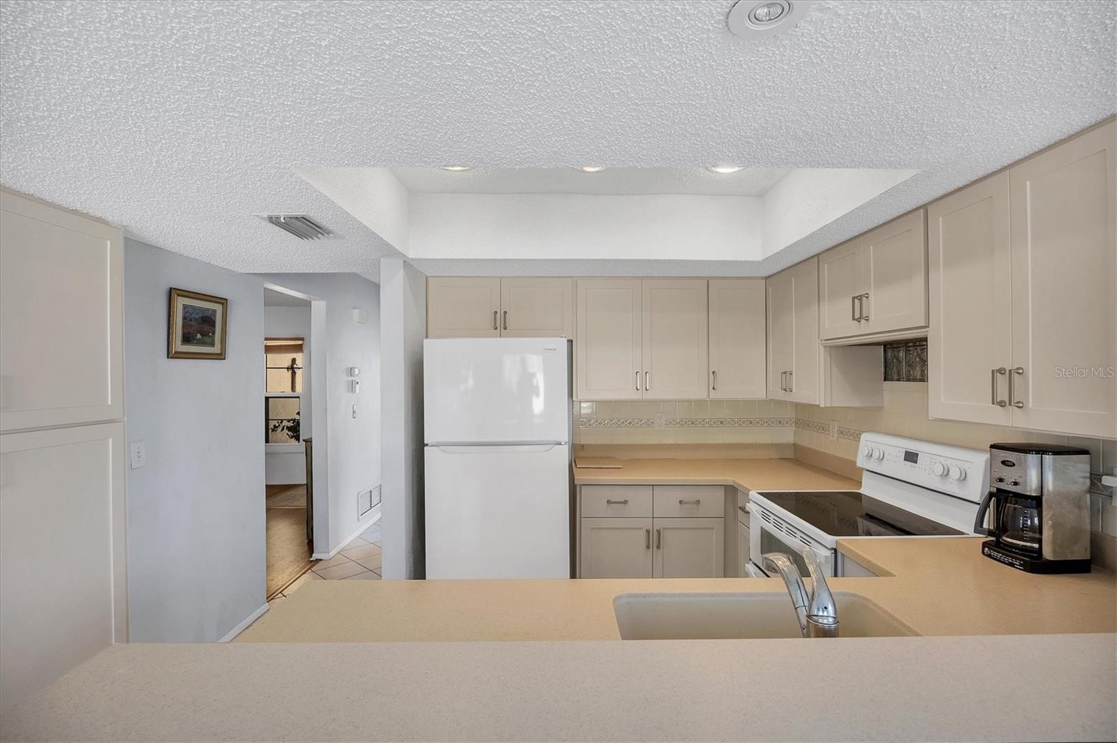 VILLAGE PLAZA SEC 4 - Residential