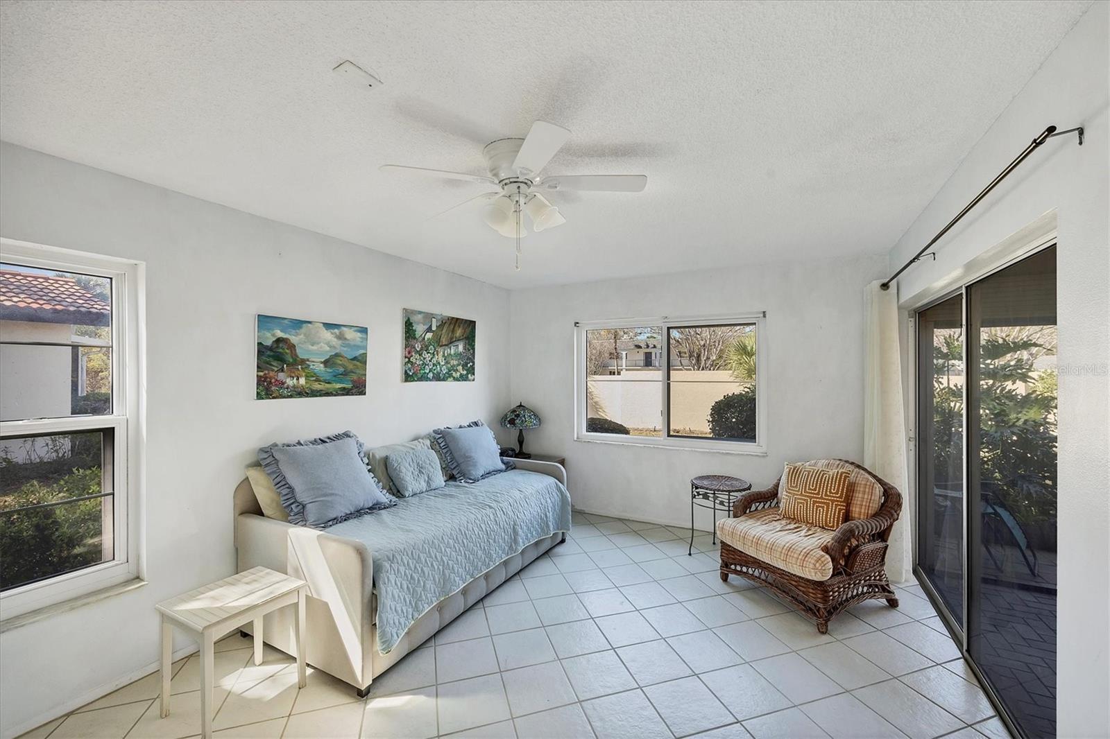 VILLAGE PLAZA SEC 4 - Residential