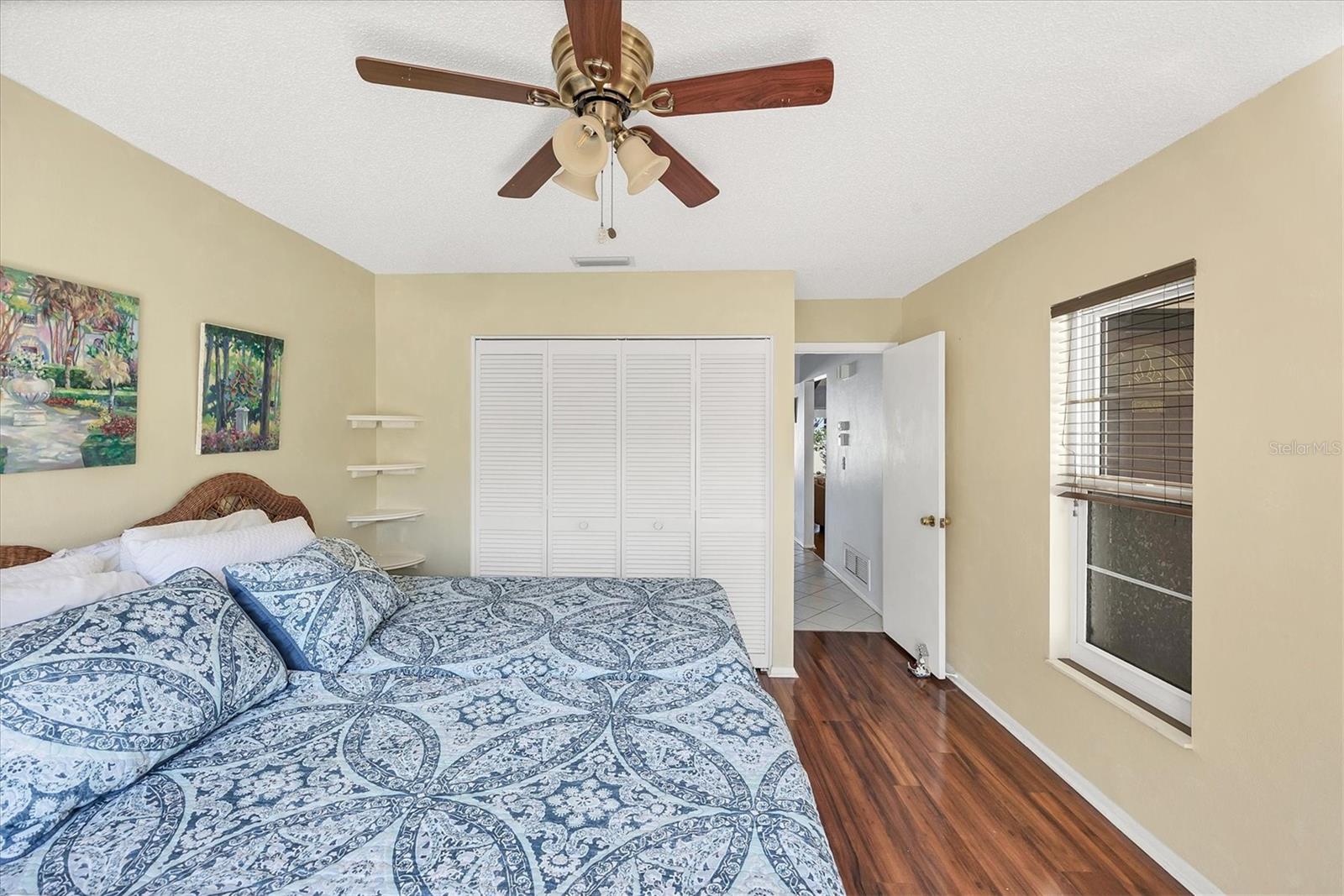 VILLAGE PLAZA SEC 4 - Residential