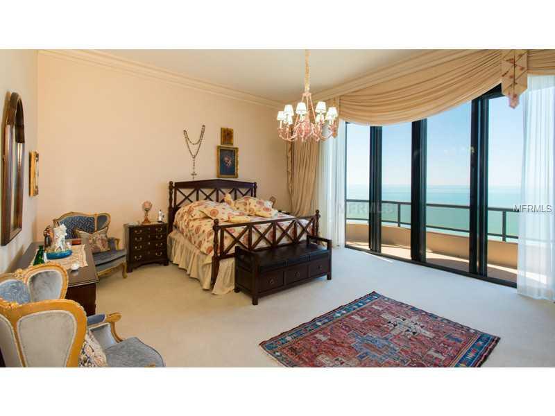 L AMBIANCE AT LONGBOAT KEY CLUB PH 2 - Residential