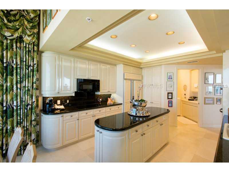 L AMBIANCE AT LONGBOAT KEY CLUB PH 2 - Residential