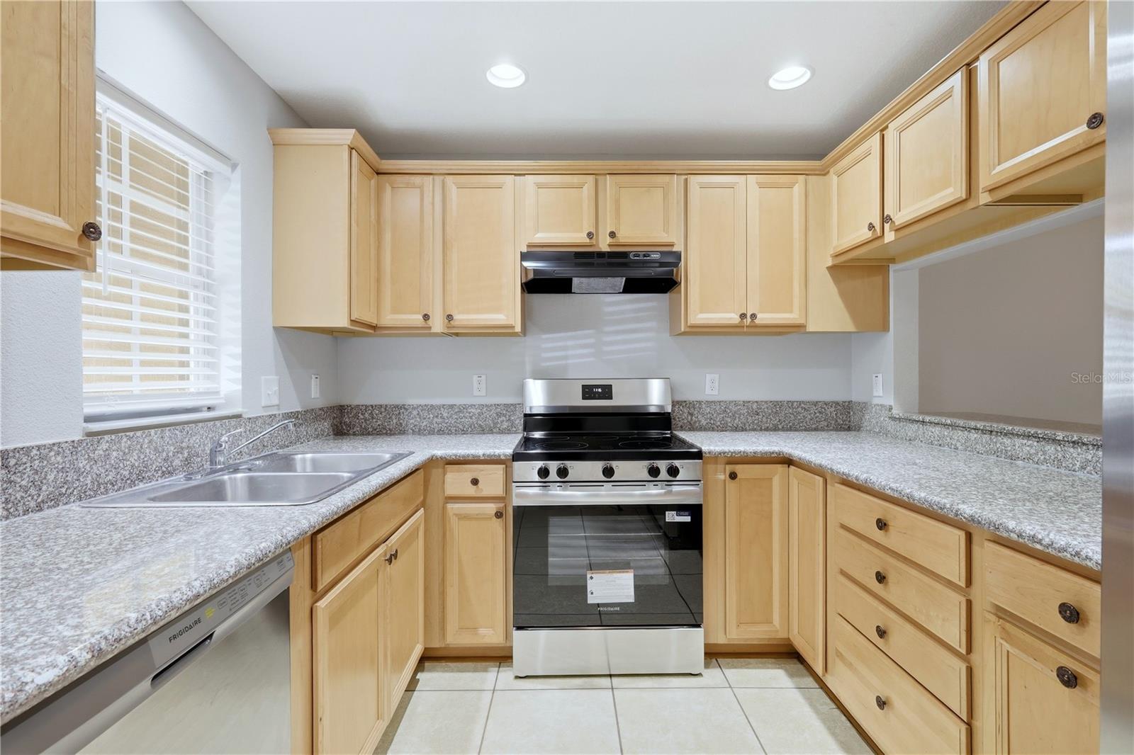 SUMMERFIELD VILLAGE 1 TR 2 - Residential