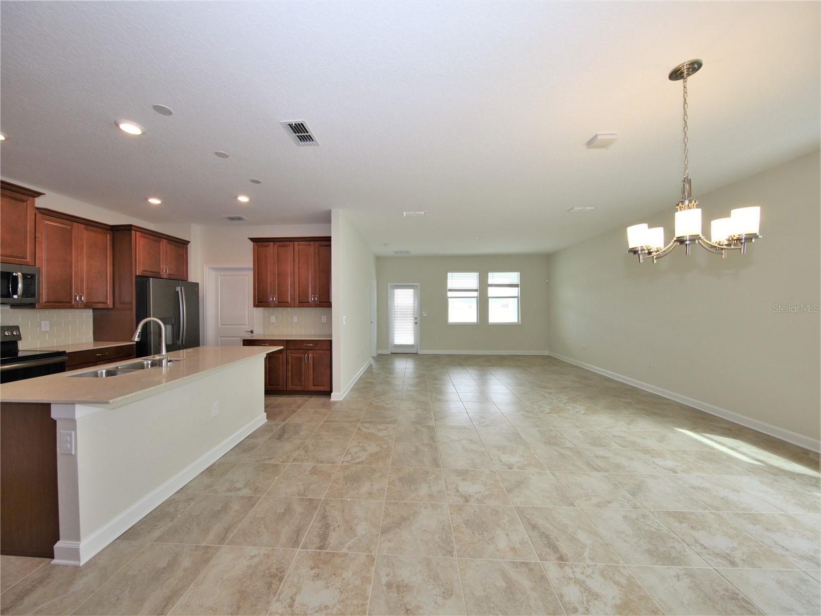 STOREY LAKE TR K - Residential Lease