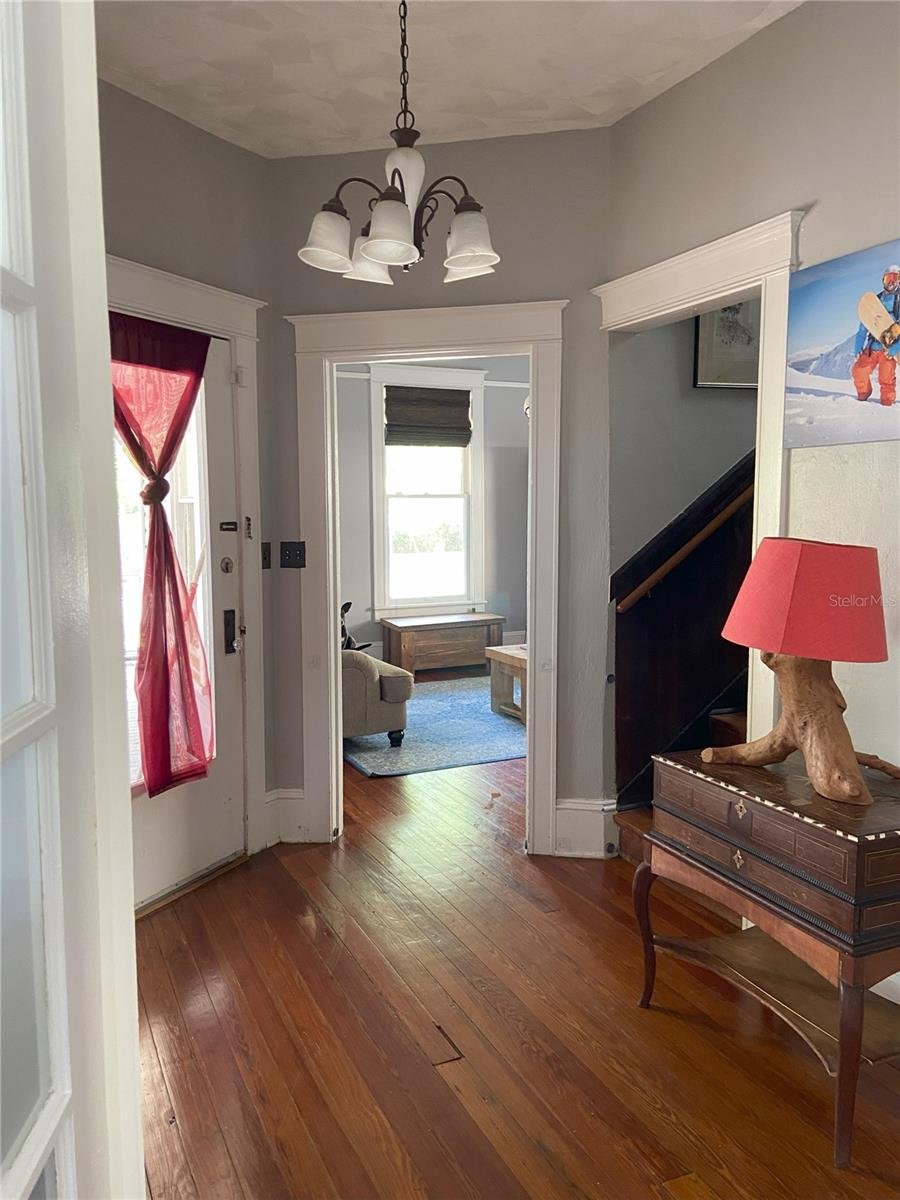 209 E 4TH STREET