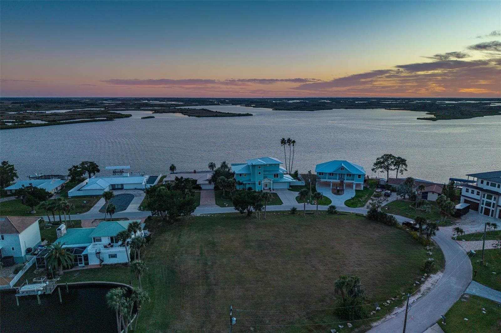 DIXIE SHORES UNIT 01 REP - Residential