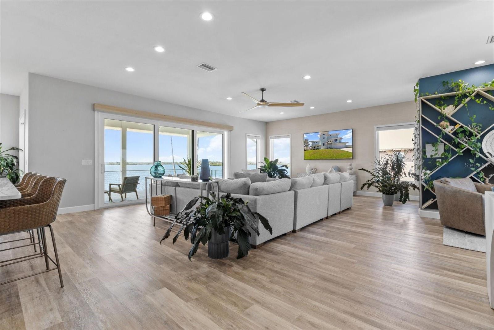 DIXIE SHORES UNIT 01 REP - Residential