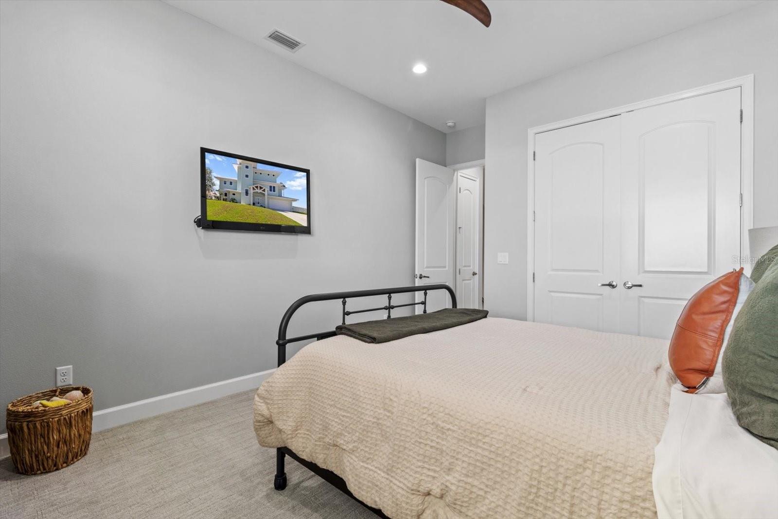 DIXIE SHORES UNIT 01 REP - Residential