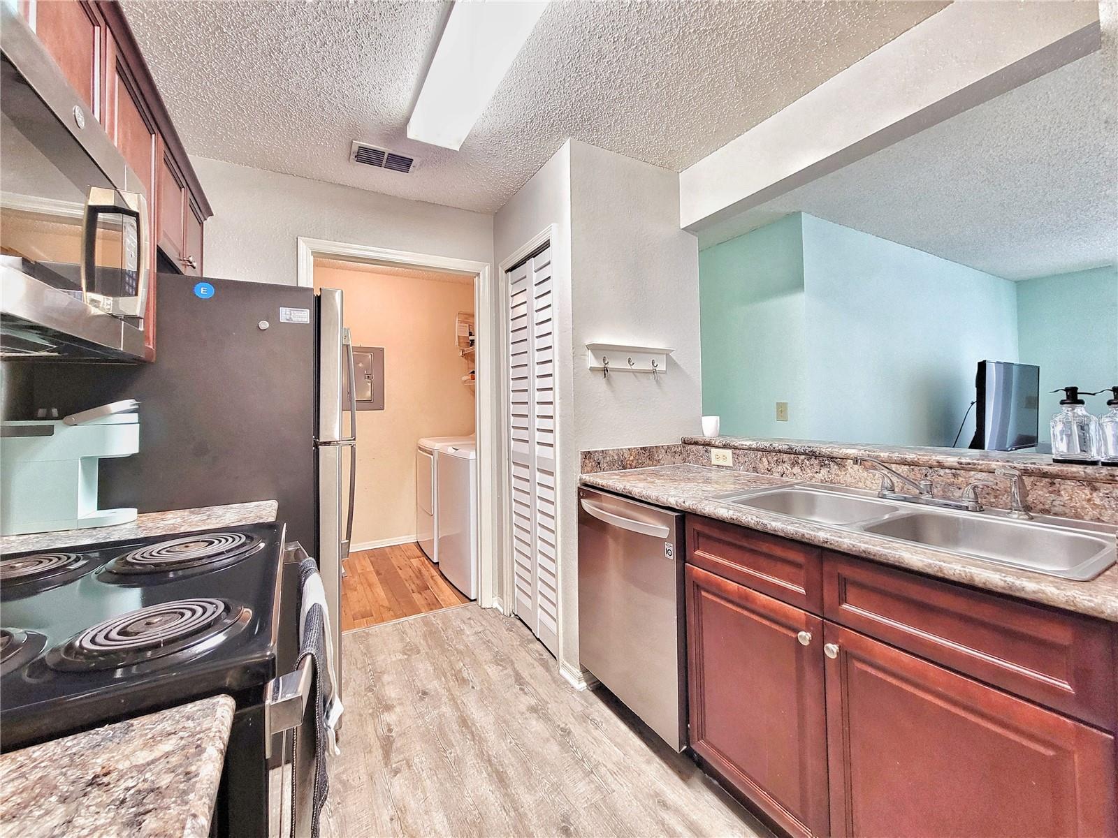 WINDSOR PARK AT GAINESVIL - Residential