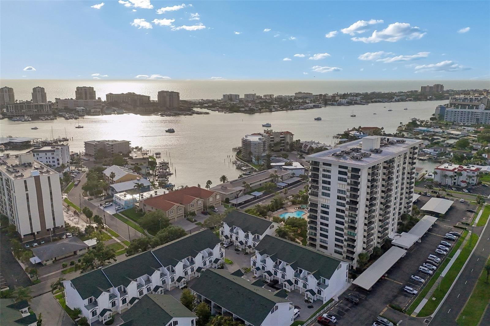 320 ISLAND WAY 304