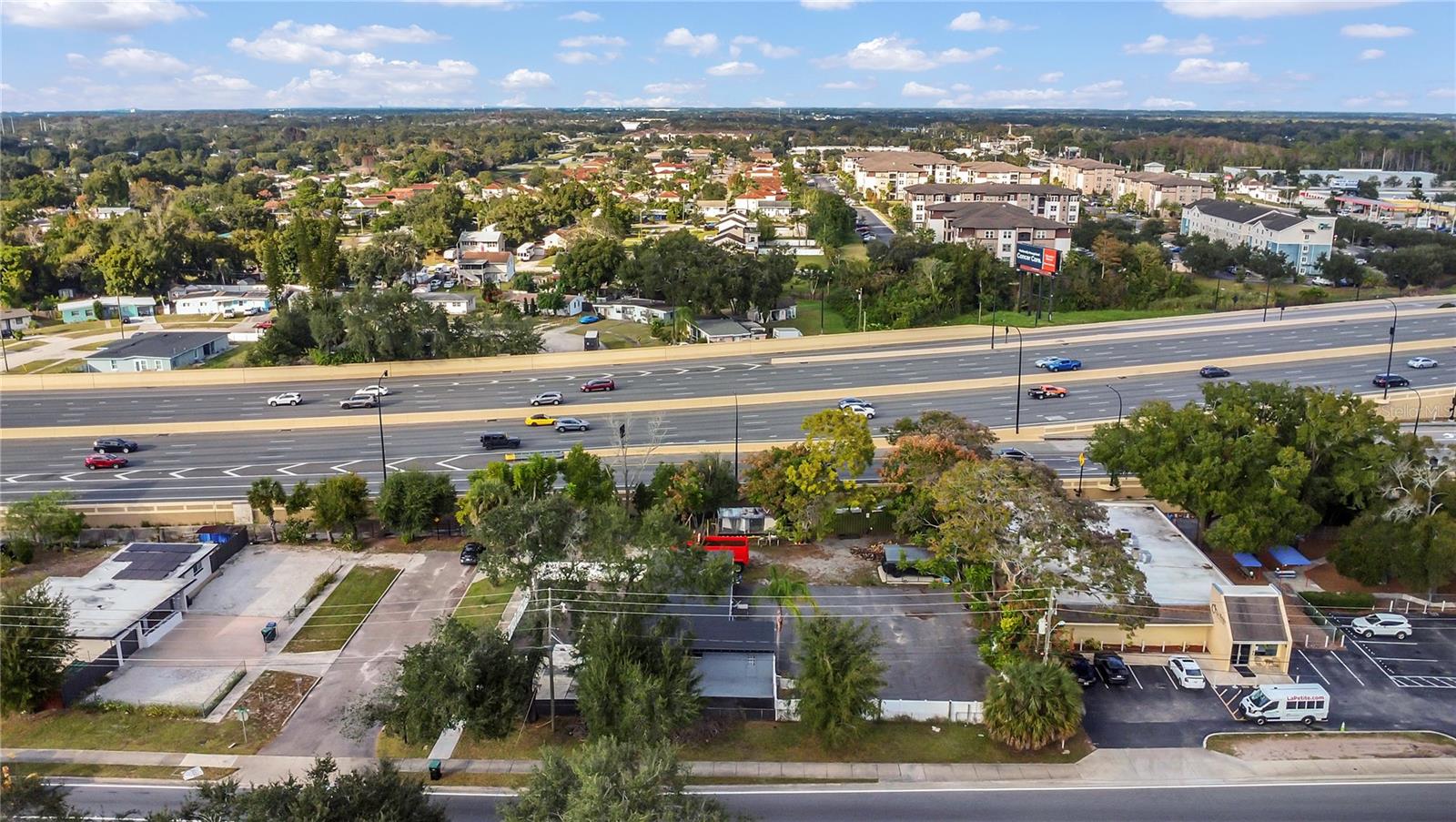 AZALEA PARK SEC 22 - Commercial Lease