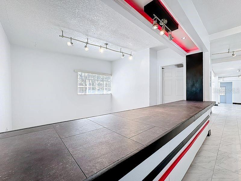 AZALEA PARK SEC 22 - Commercial Lease