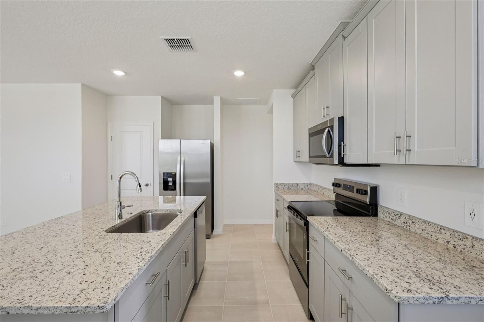 HAMILTON BLUFF - Residential