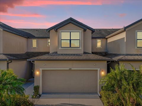 Photo of 2285 Seven Oaks Drive, Saint Cloud, FL 34772 (MLS # S5135048) Photo of 2285 Seven Oaks Drive, Saint Cloud, FL 34772 (MLS # S5135048)