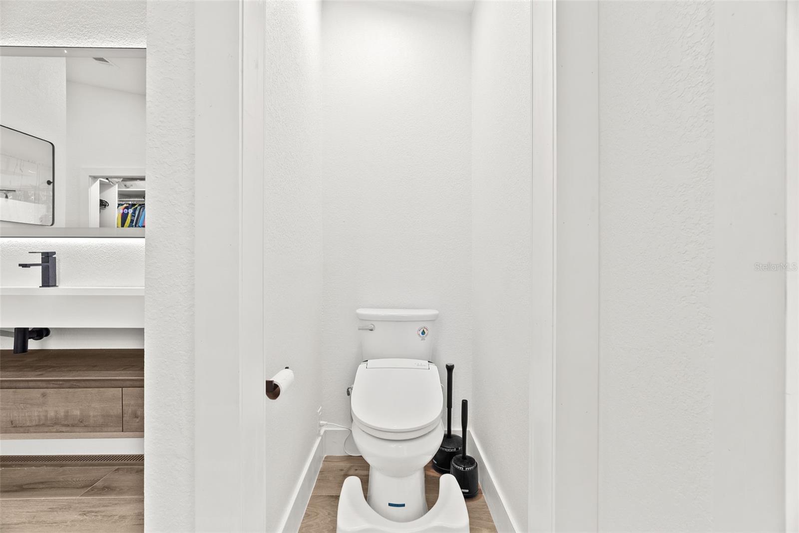 ORYANS PT ON HALF MOON LAKE - Residential Lease