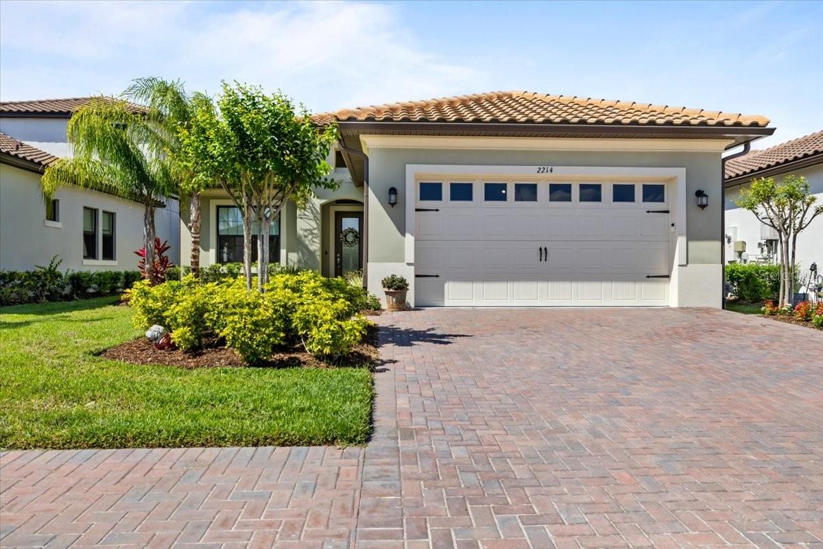 SANCTUARY COVE - Residential