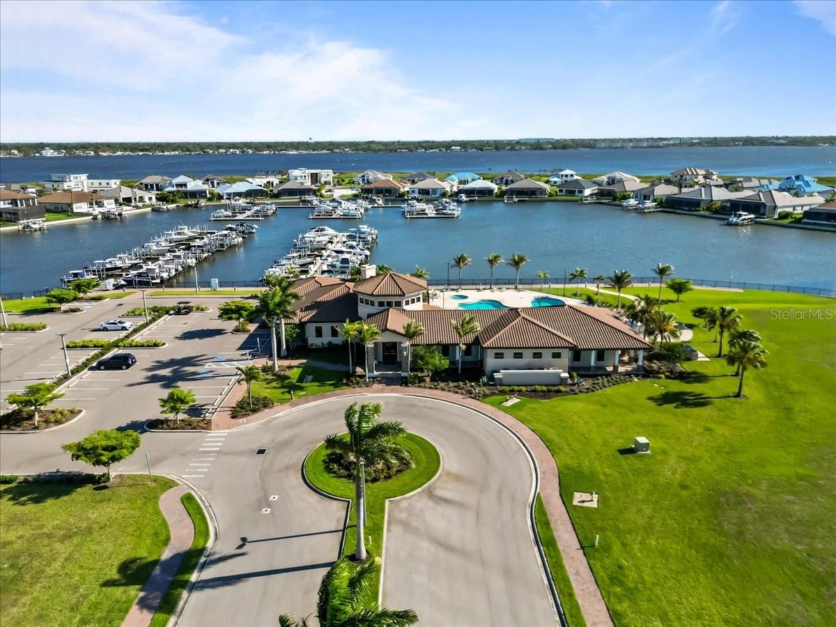 SANCTUARY COVE - Residential