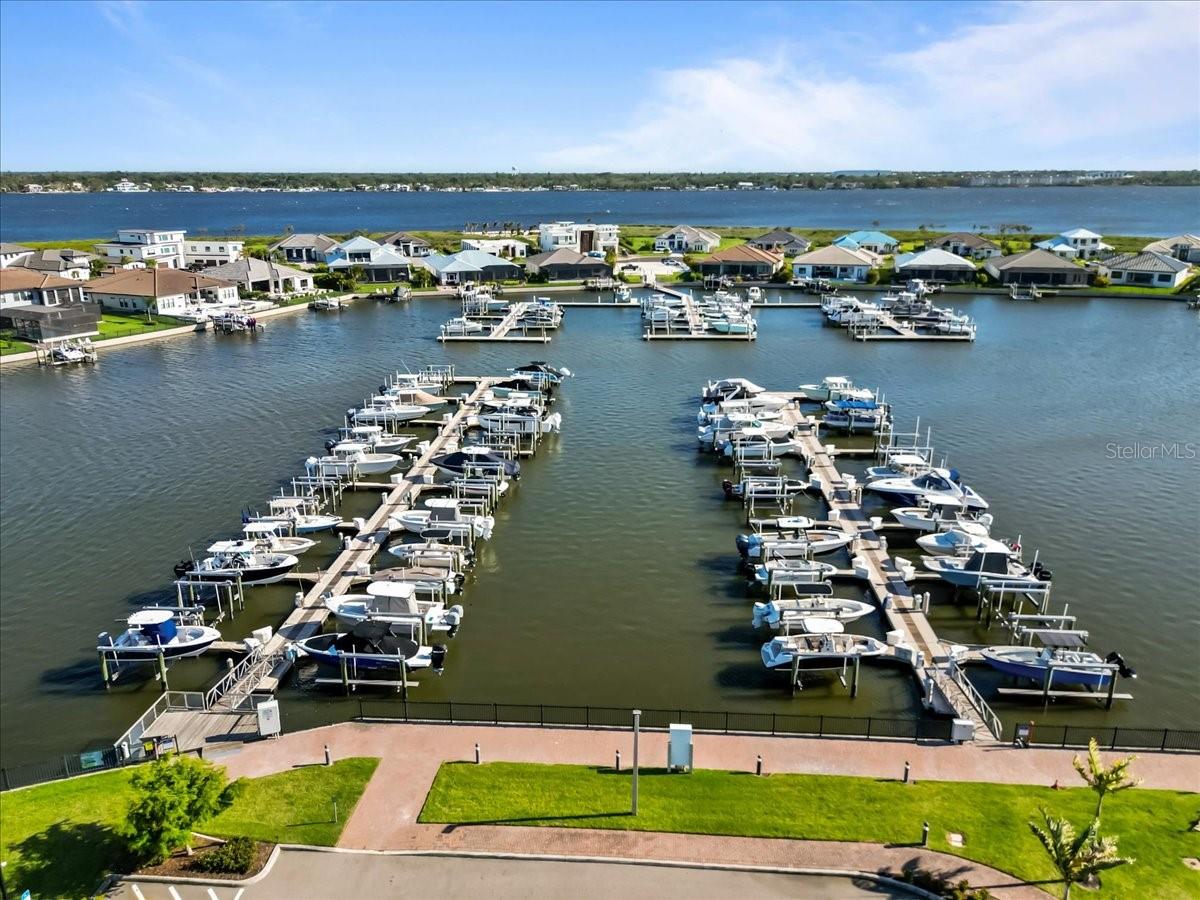 SANCTUARY COVE - Residential