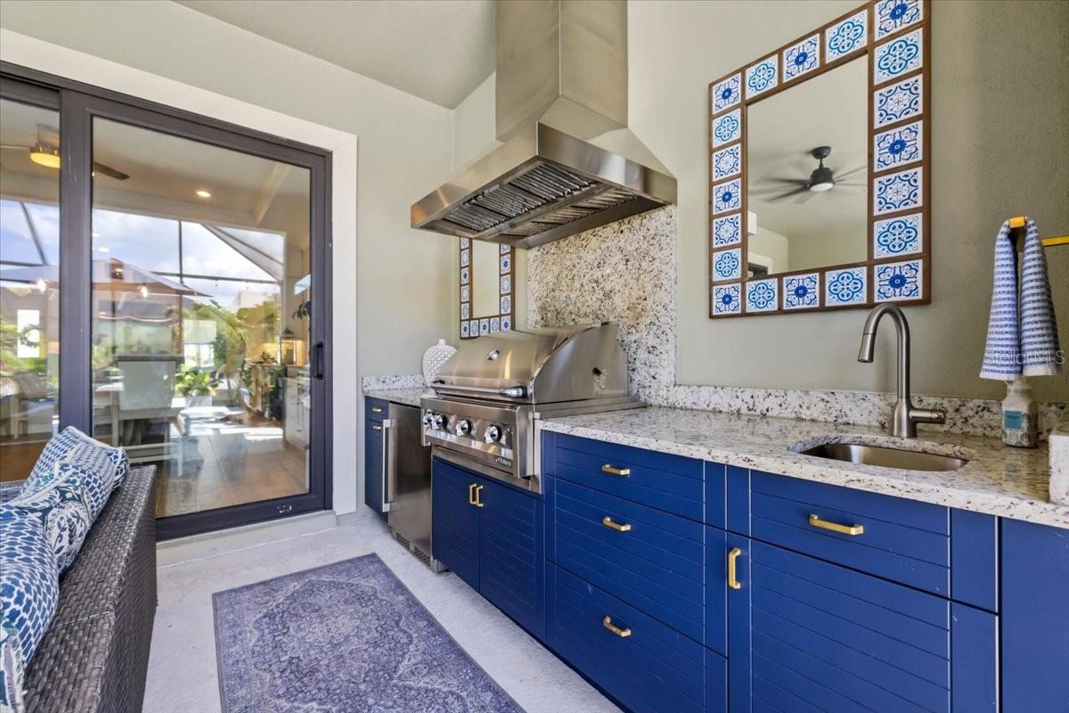 SANCTUARY COVE - Residential