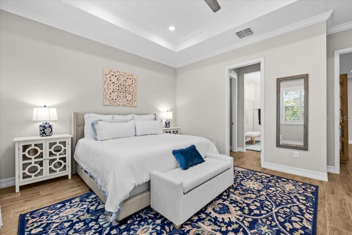 SANCTUARY COVE - Residential