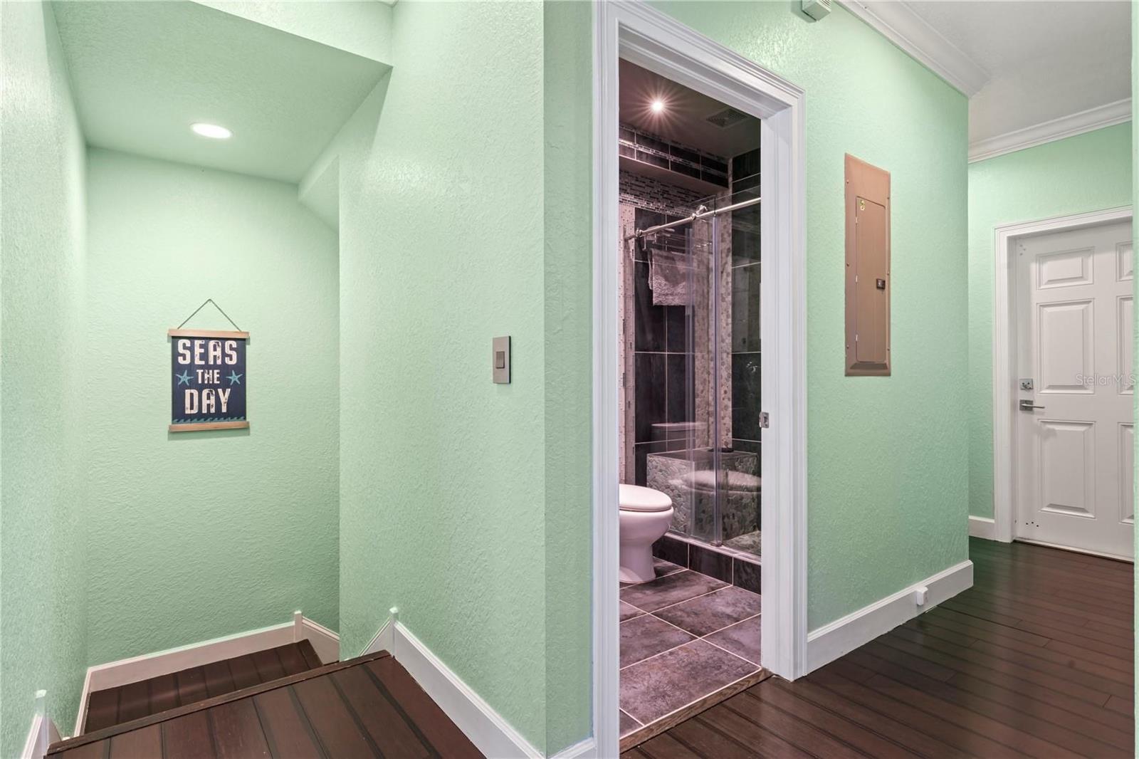 BEACH PARADISE LANDINGS CONDO - Residential