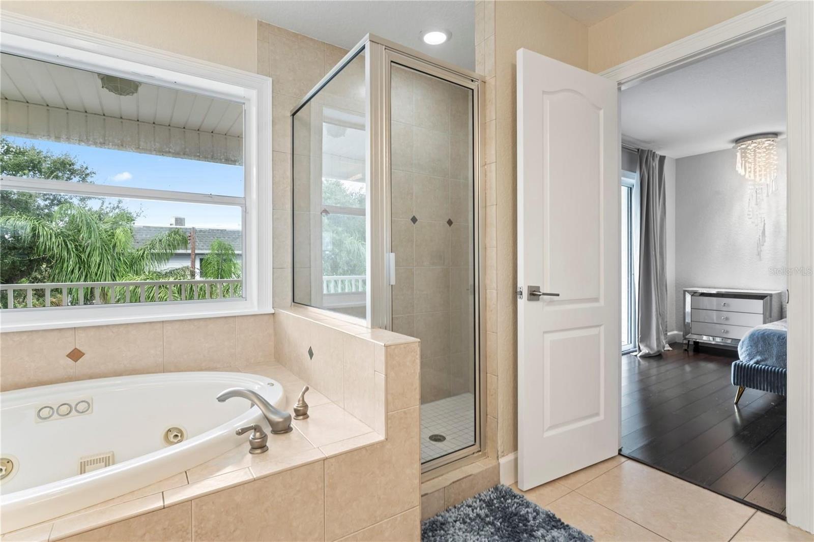 BEACH PARADISE LANDINGS CONDO - Residential