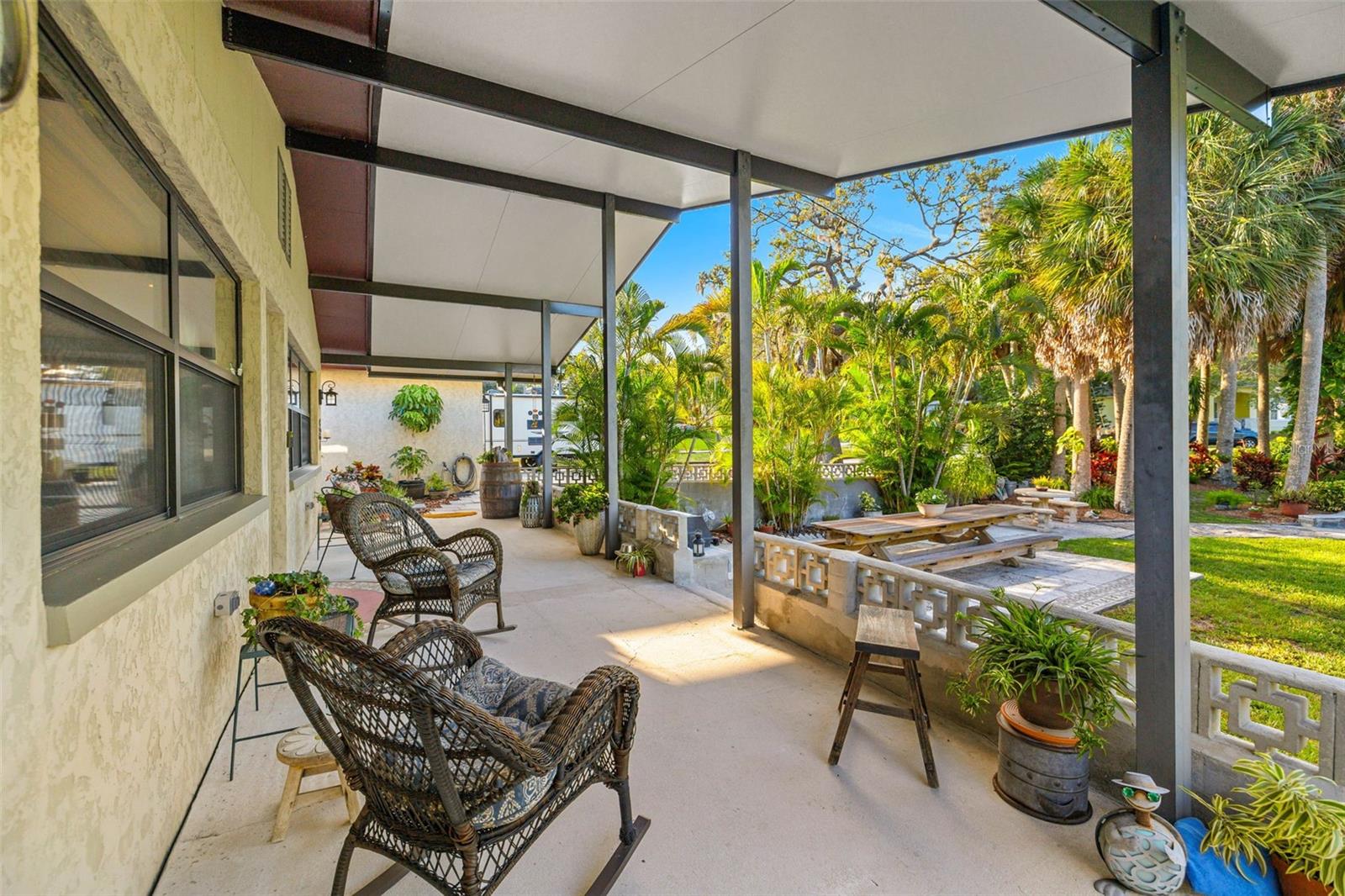 SHIPWATCH YACHT CLUB - Residential