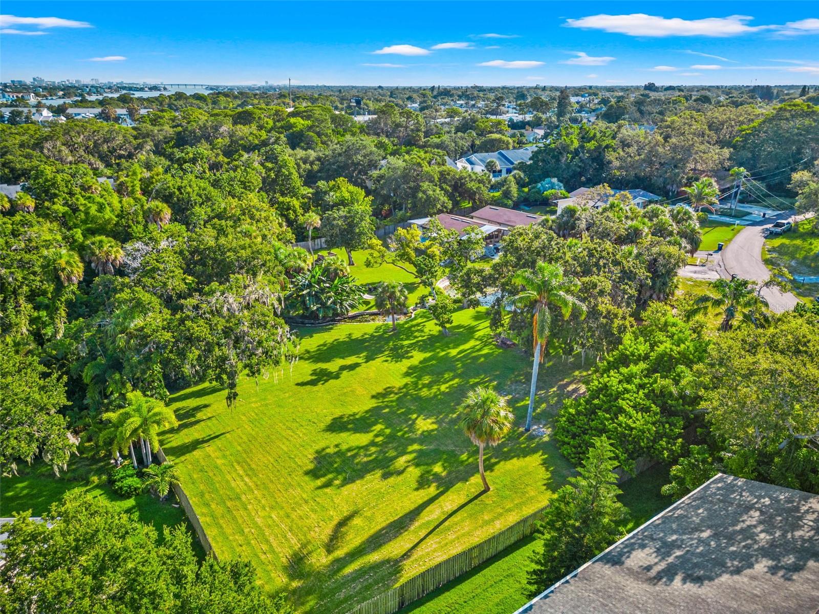 SHIPWATCH YACHT CLUB - Residential