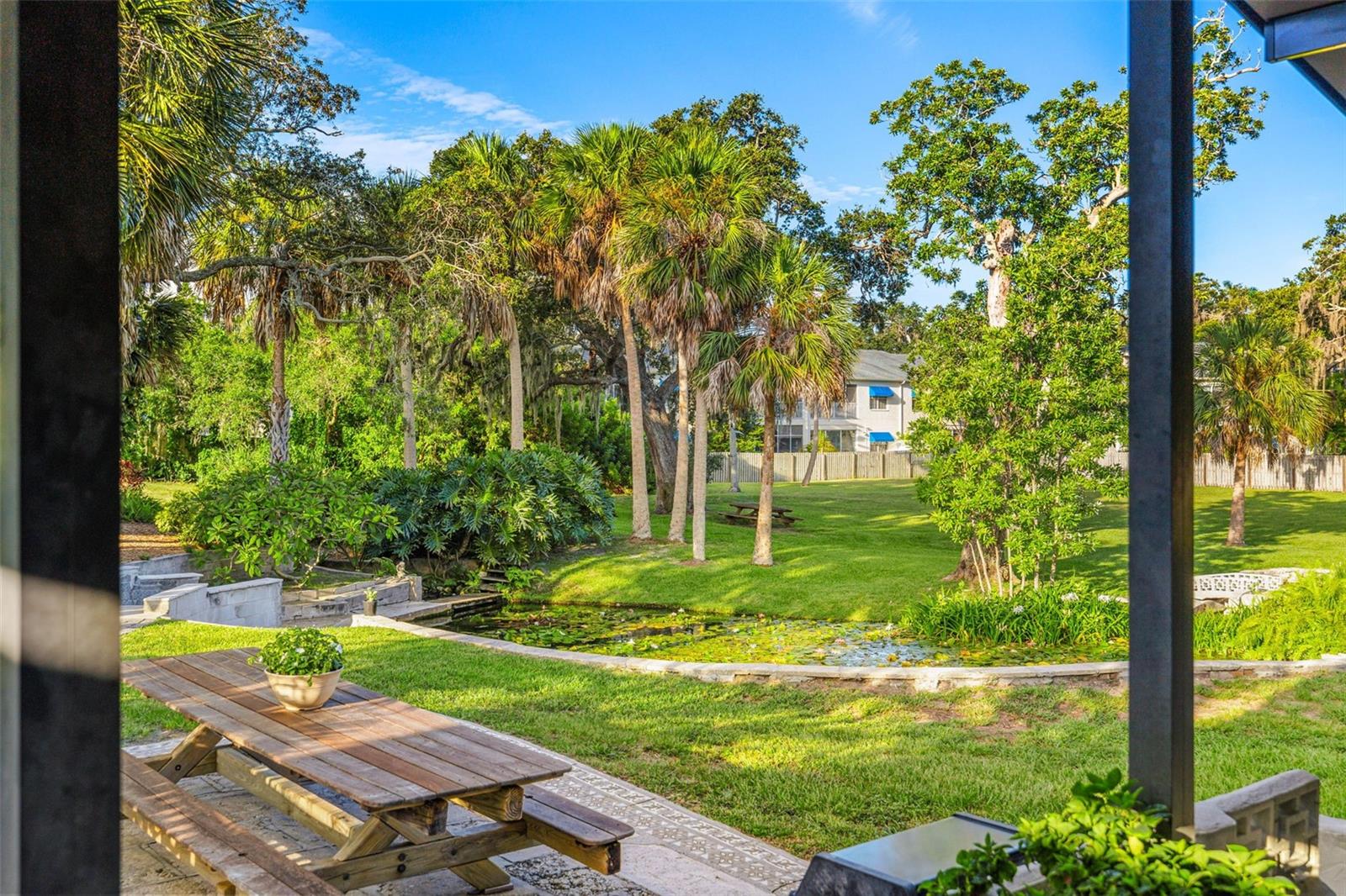 SHIPWATCH YACHT CLUB - Residential