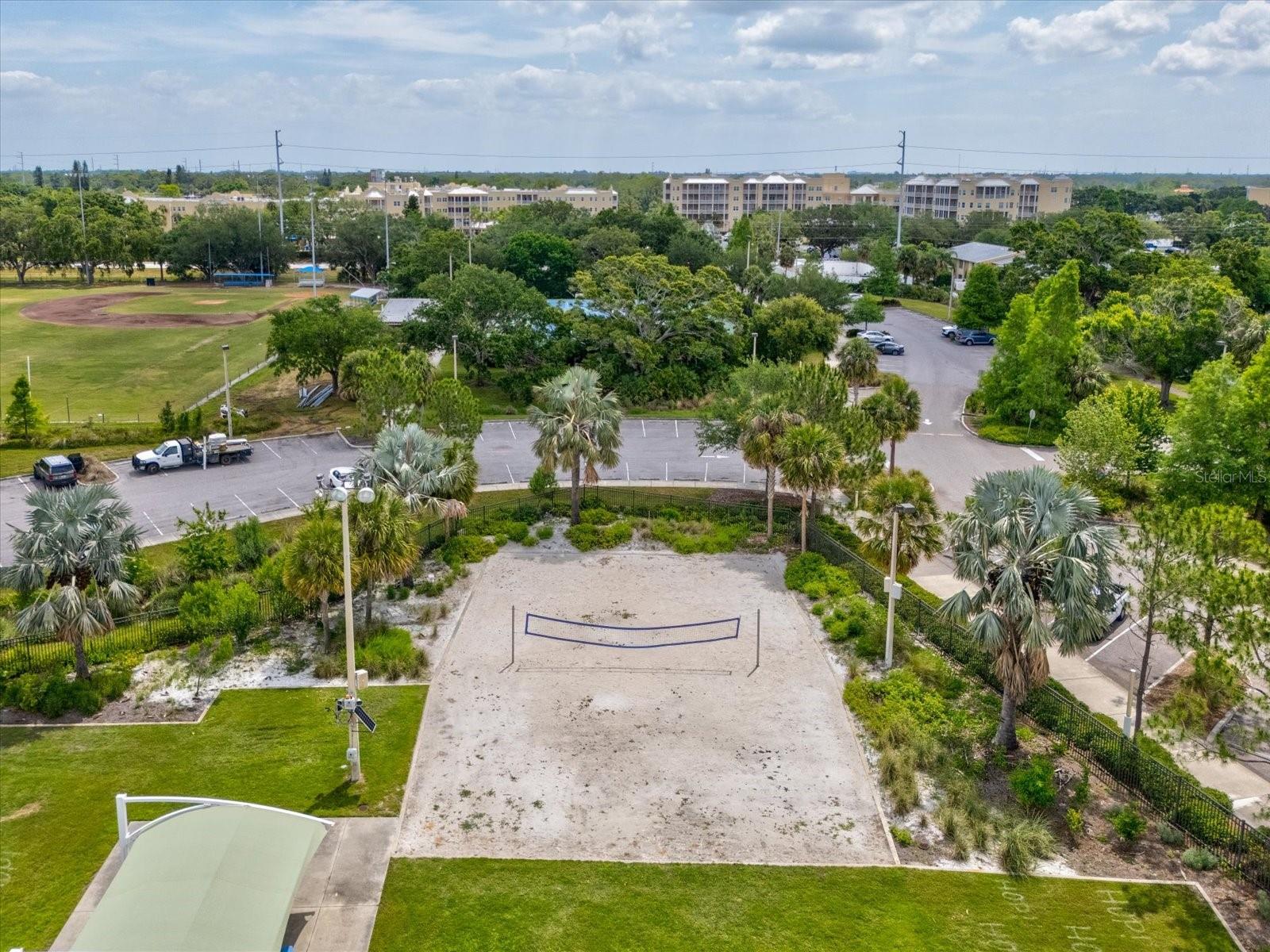 PENTHOUSE GREENS - Residential
