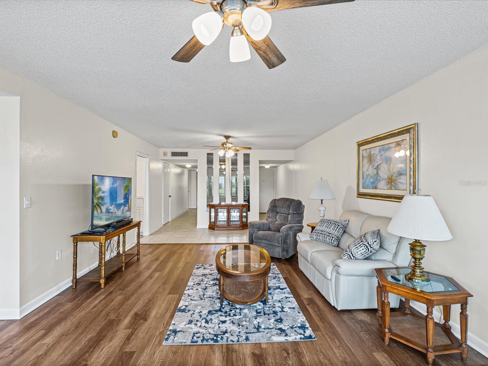 PENTHOUSE GREENS - Residential