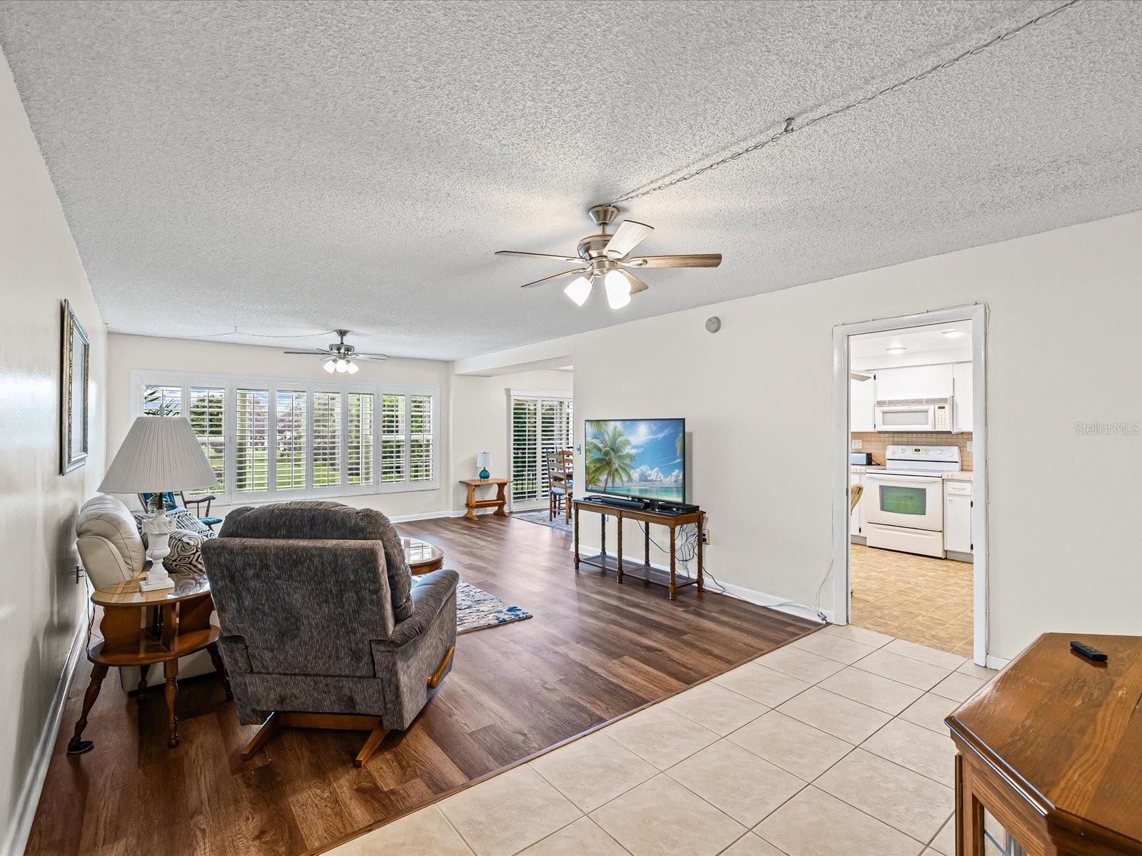 PENTHOUSE GREENS - Residential