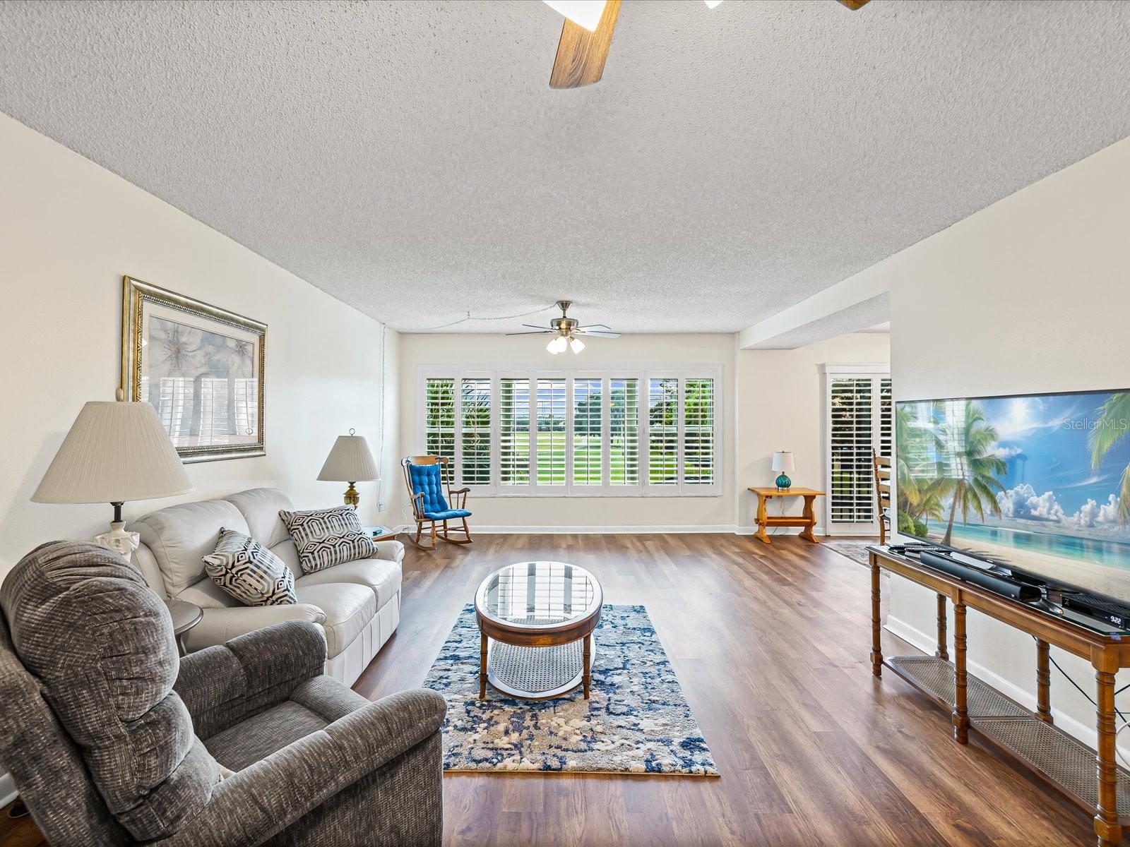 PENTHOUSE GREENS - Residential