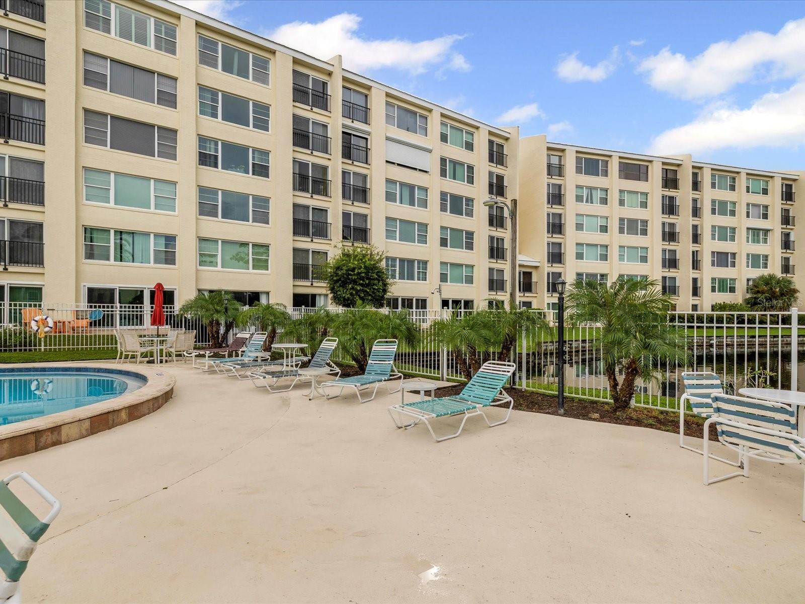 PENTHOUSE GREENS - Residential