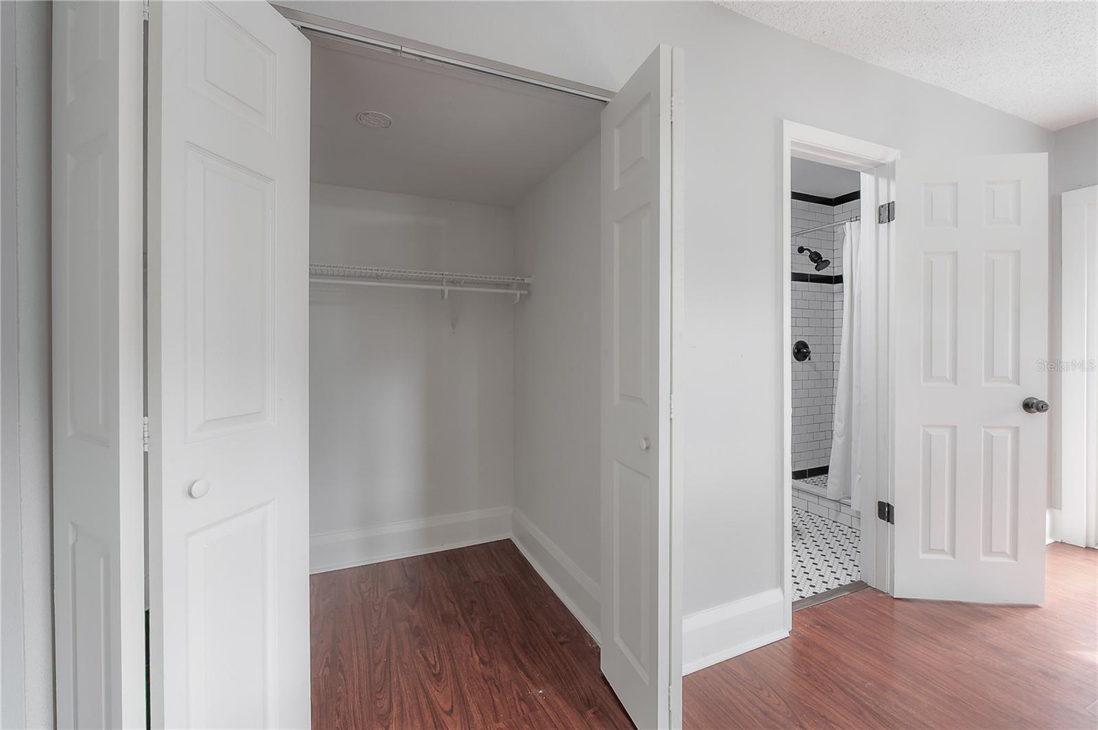 EVELYN CITY - Residential