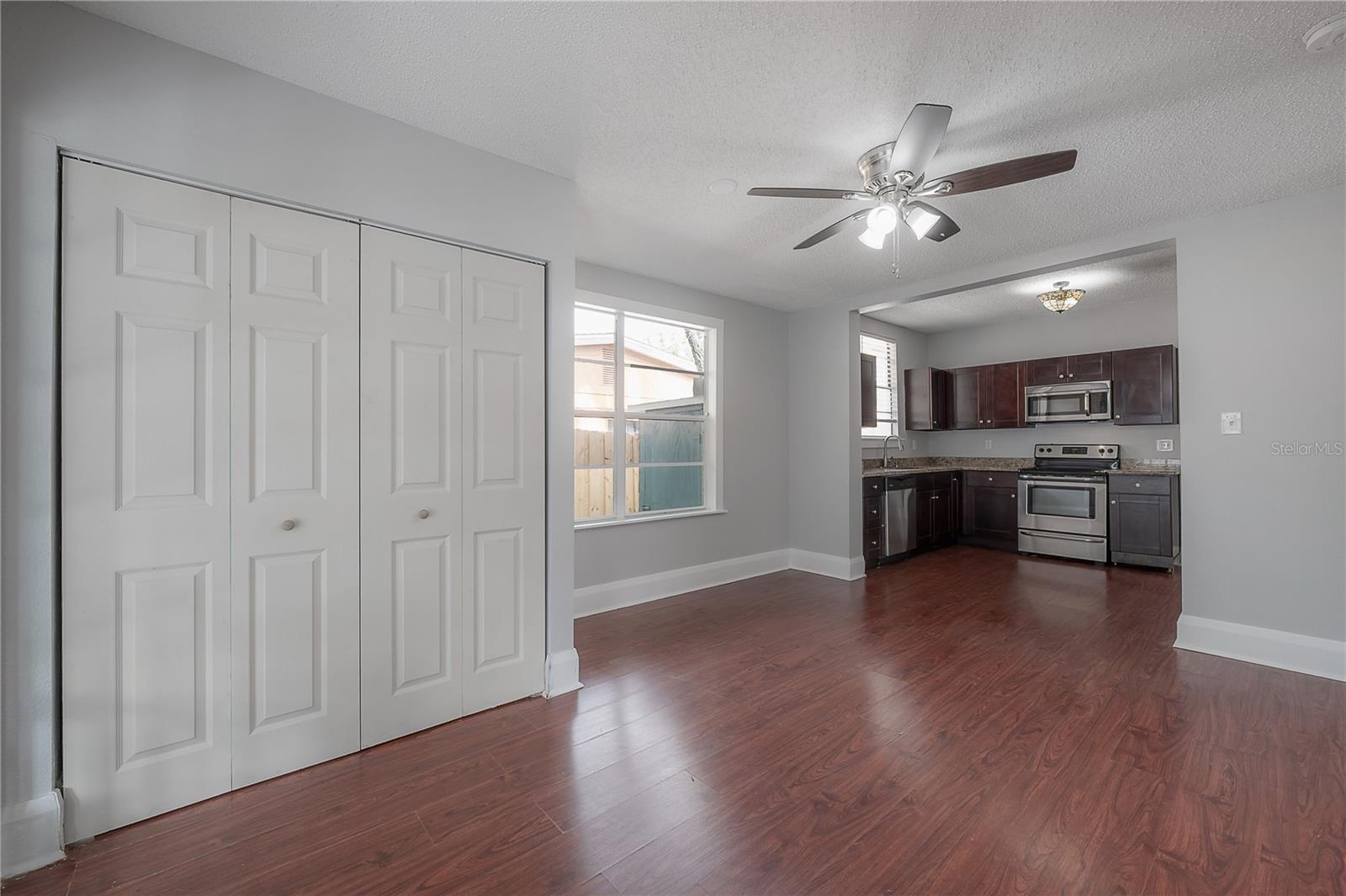 EVELYN CITY - Residential