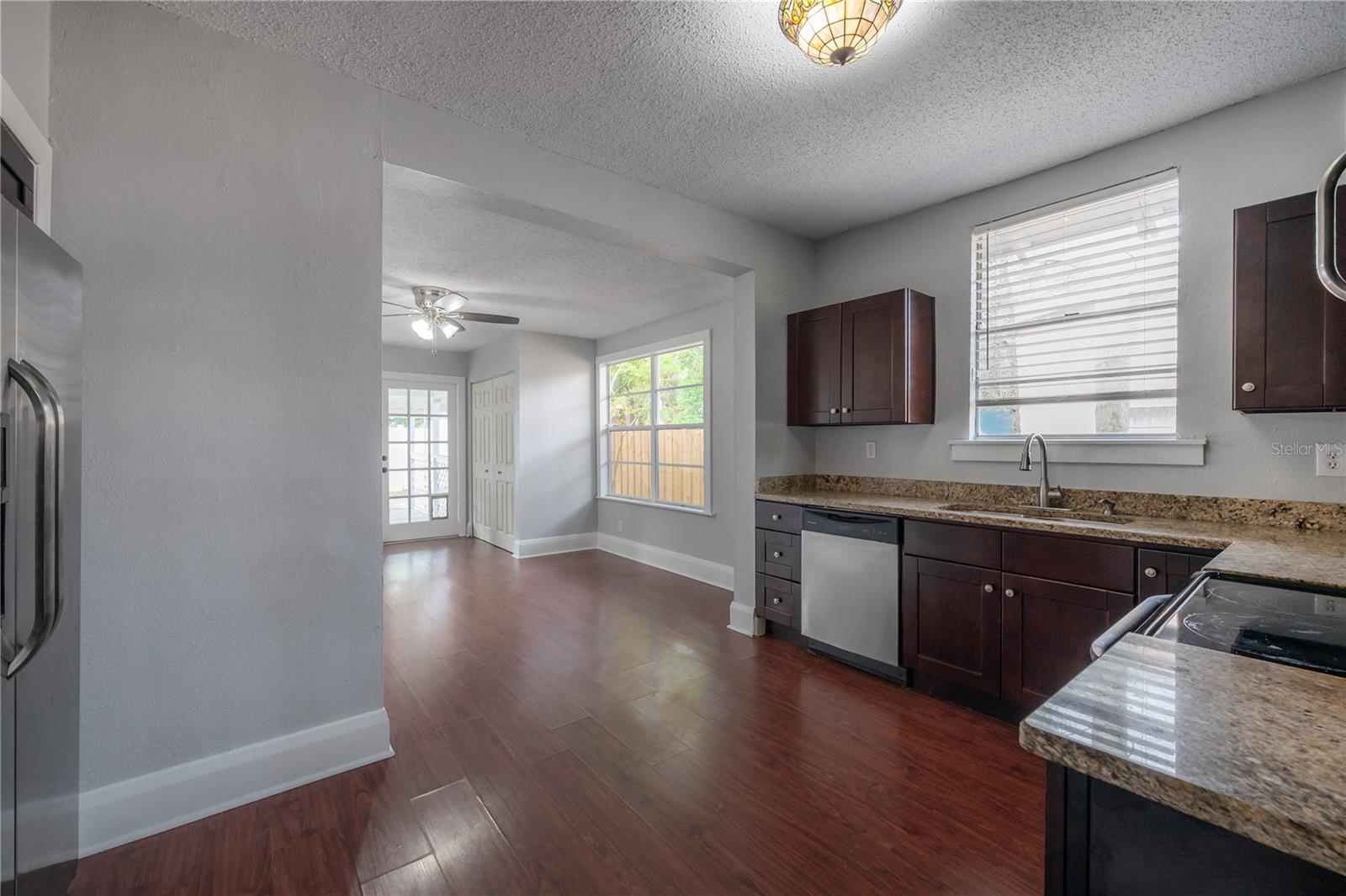 EVELYN CITY - Residential