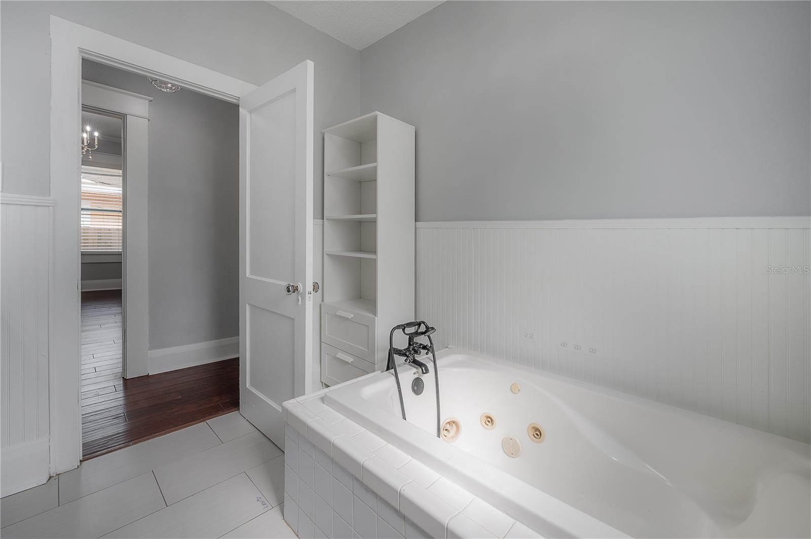 EVELYN CITY - Residential