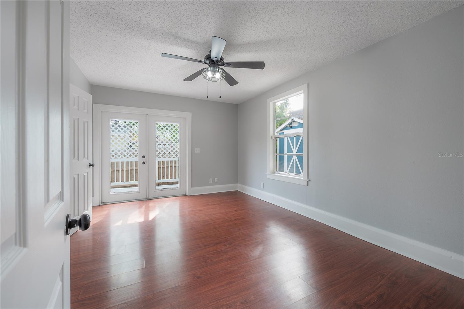 EVELYN CITY - Residential