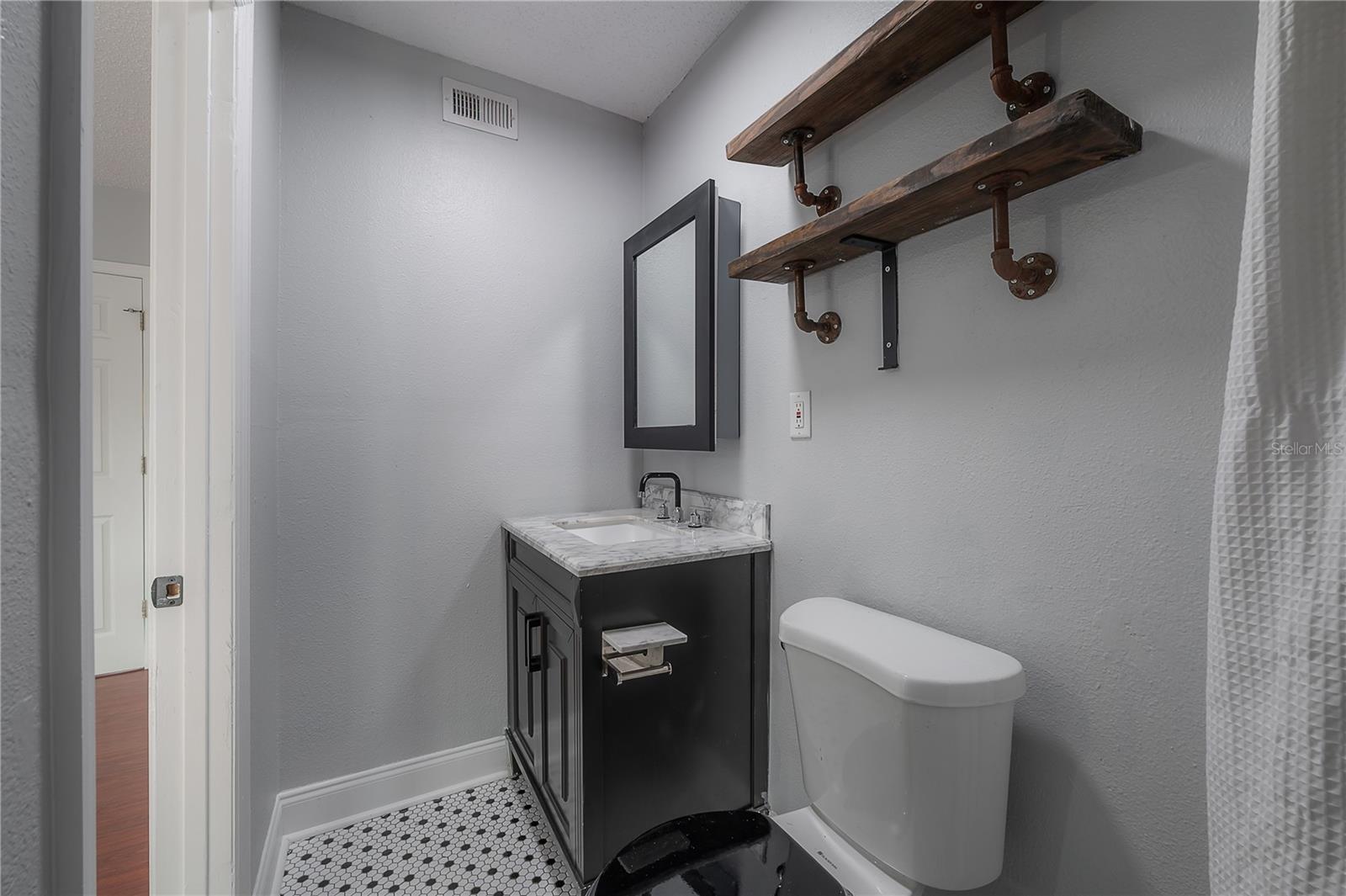 EVELYN CITY - Residential