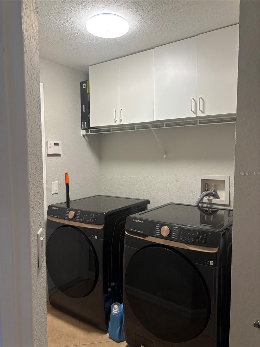 RIVER PLACE - Residential
