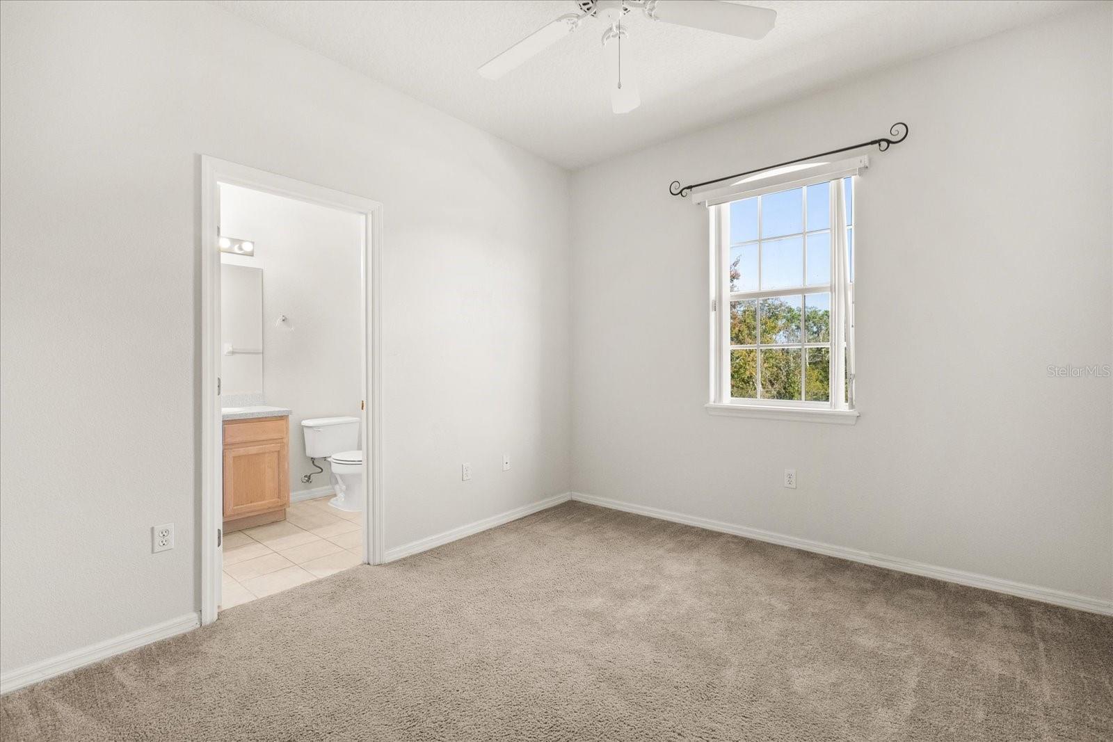 WINDWOOD BAY PH 01 - Residential Lease