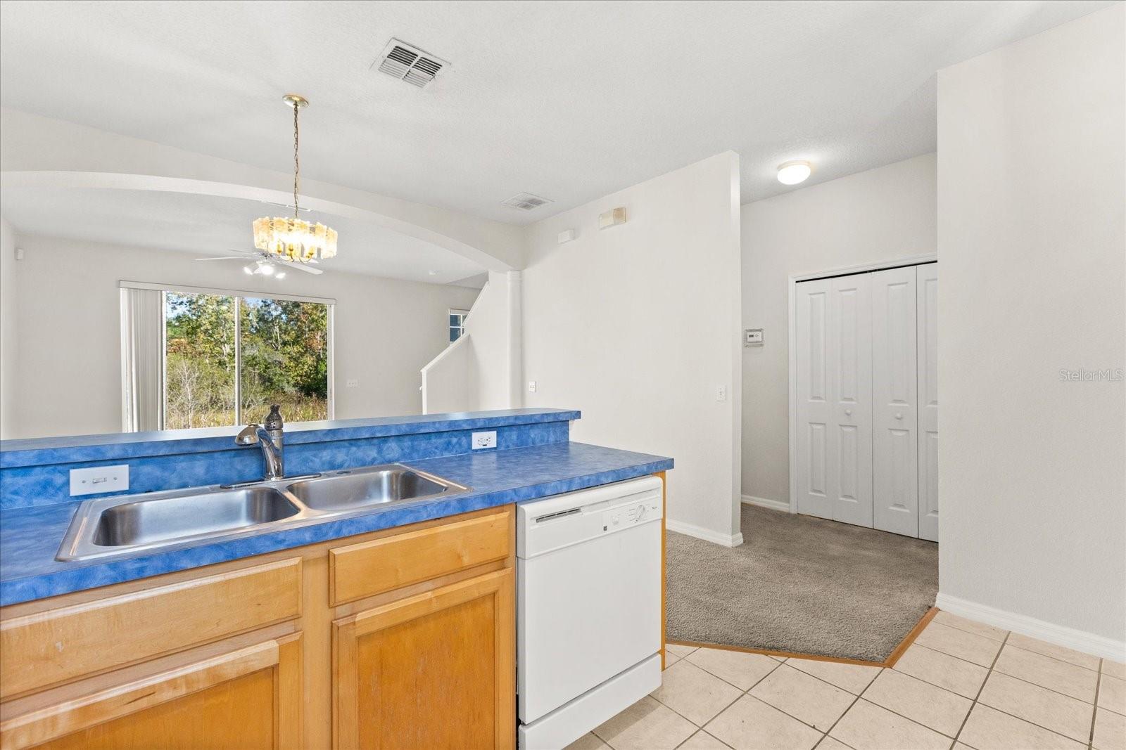 WINDWOOD BAY PH 01 - Residential Lease