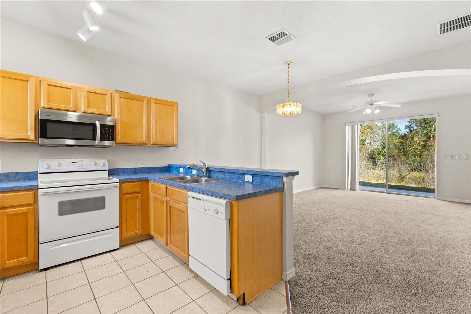 WINDWOOD BAY PH 01 - Residential Lease