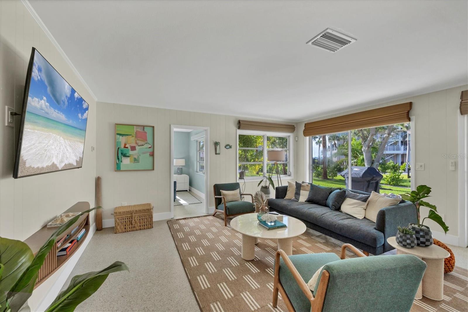 CAPE HAZE RESUB BLK U - Residential Lease