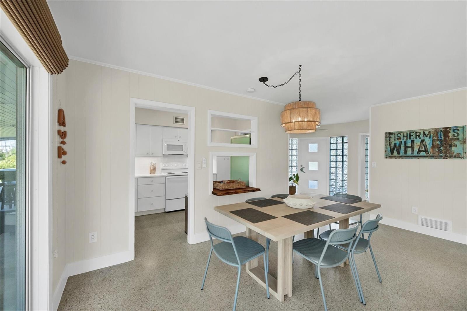 CAPE HAZE RESUB BLK U - Residential Lease