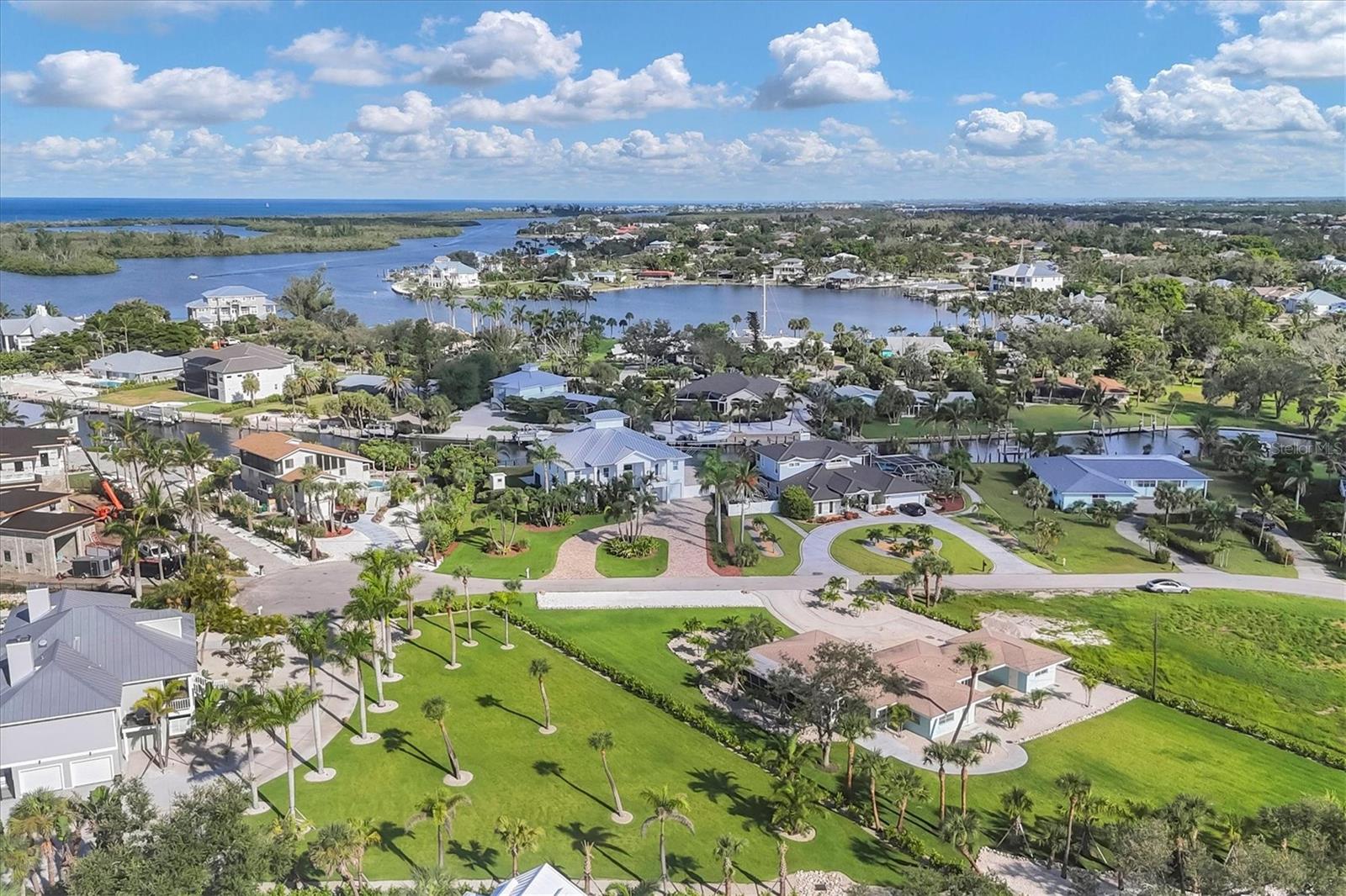 CAPE HAZE RESUB BLK U - Residential Lease