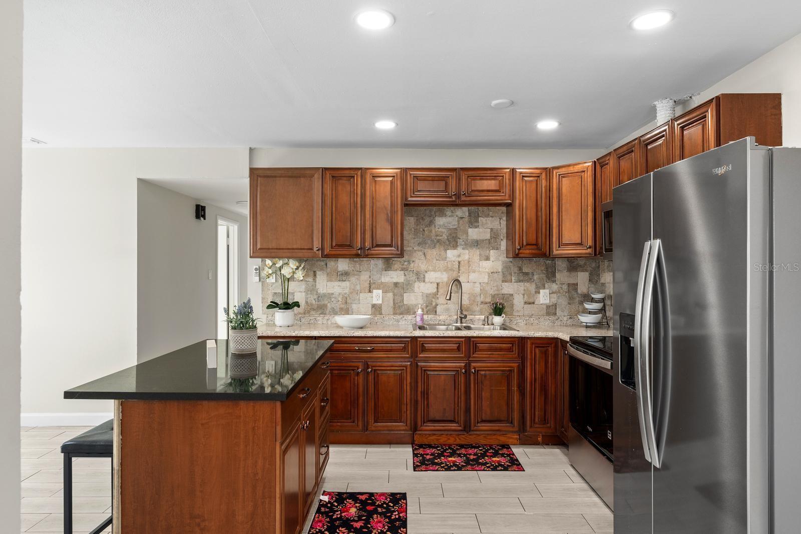 PINE CREST VILLA ADD 5 - Residential
