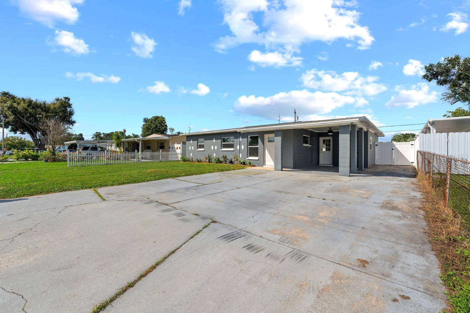 PINE CREST VILLA ADD 5 - Residential